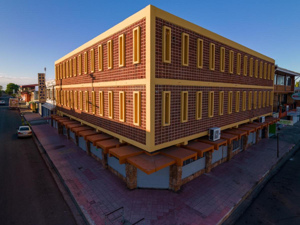 Hotel Aldea Chorotega 蓬塔雷纳斯 外观 照片