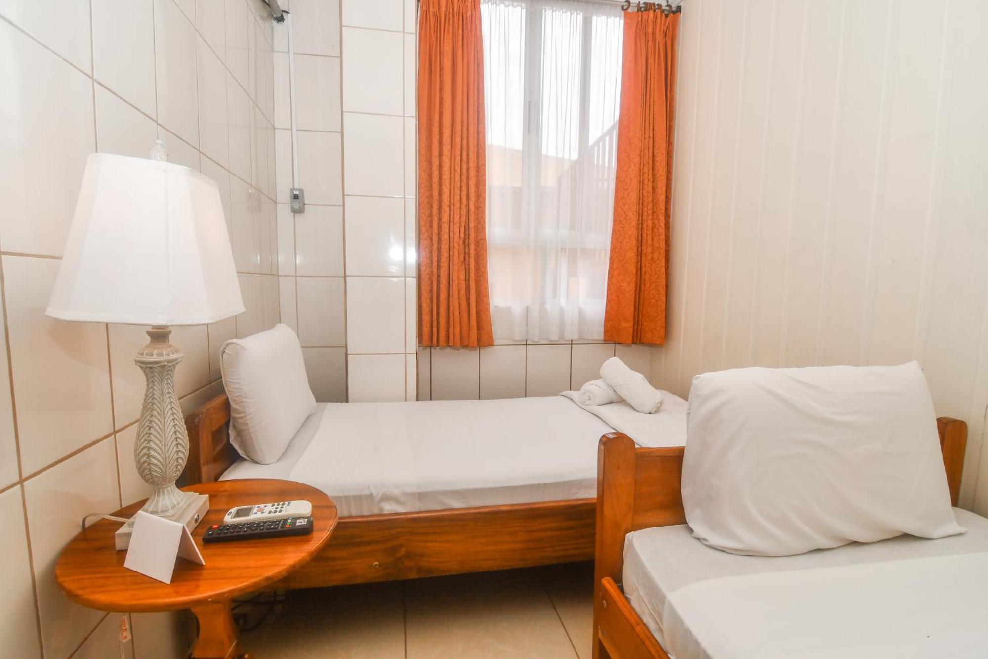Hotel Aldea Chorotega 蓬塔雷纳斯 外观 照片