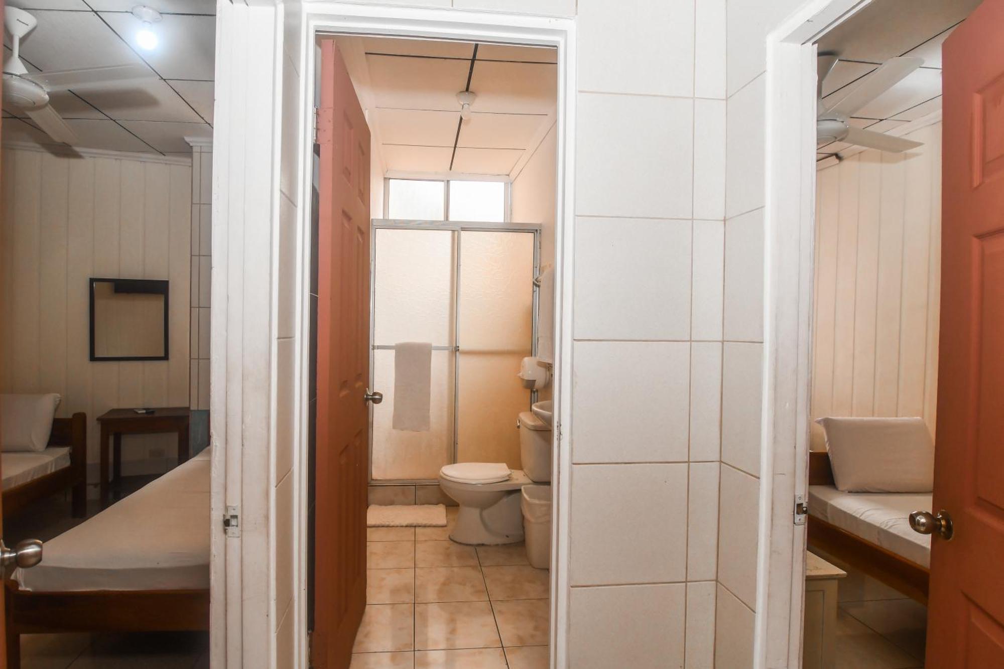 Hotel Aldea Chorotega 蓬塔雷纳斯 外观 照片
