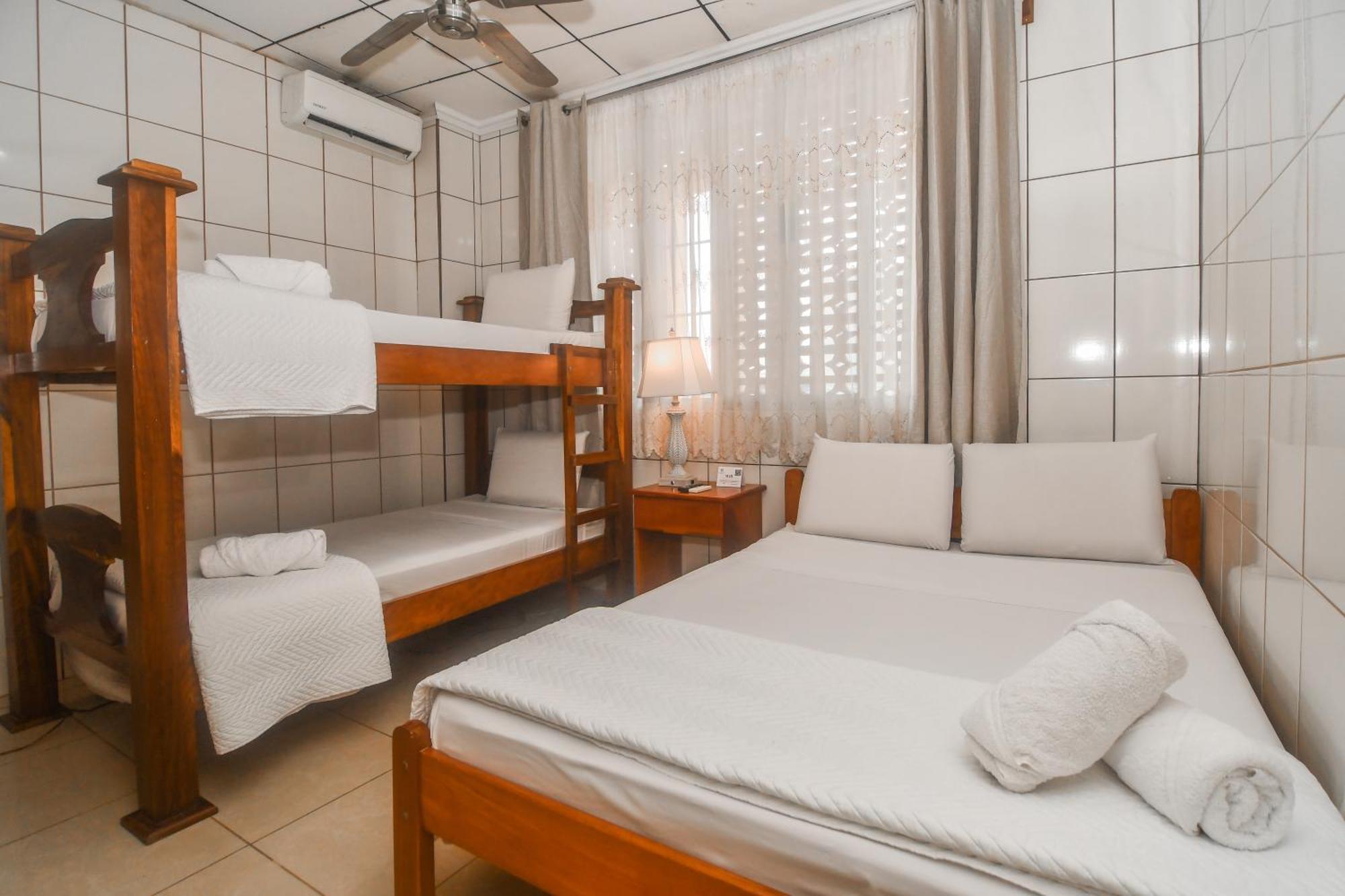 Hotel Aldea Chorotega 蓬塔雷纳斯 外观 照片